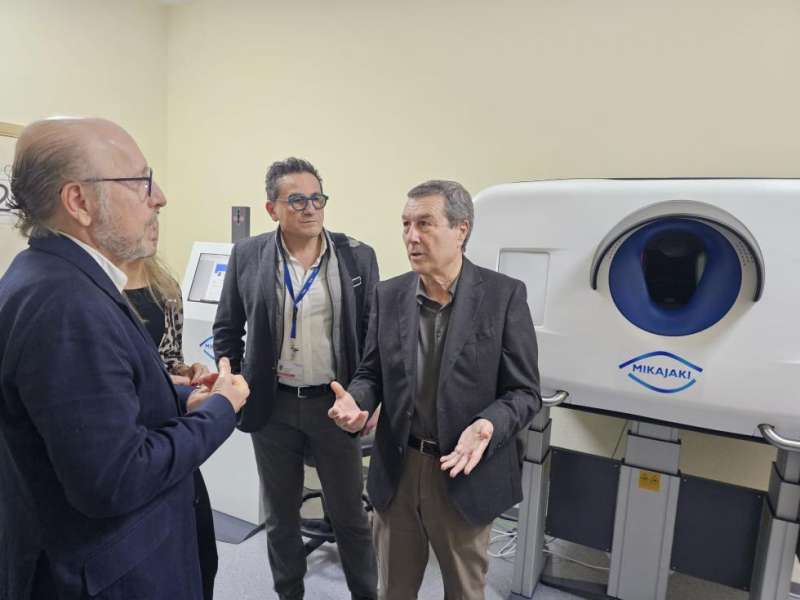 El programa aspira a alcanzar una capacidad de hasta 40 pacientes evaluados al d�a para mejorar el acceso al diagn�stico oftalmol�gico. EPDA