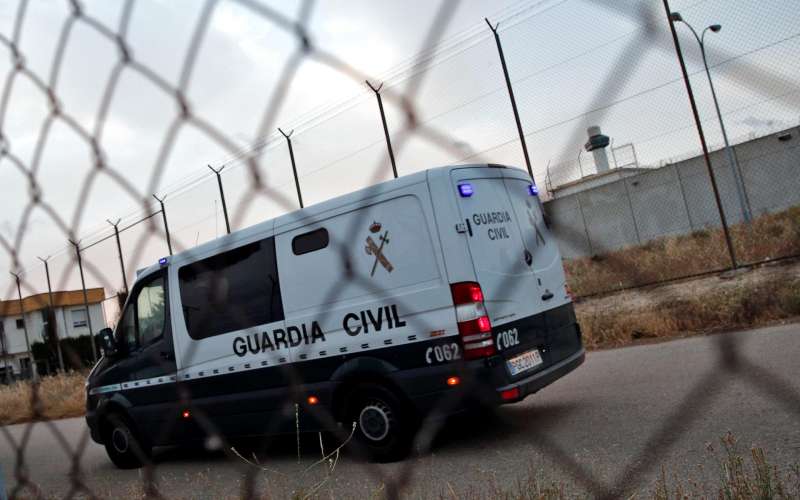Un furgn de la Guardia Civil llega a la prisin de Picassent. EFEManuel BruqueArchivo