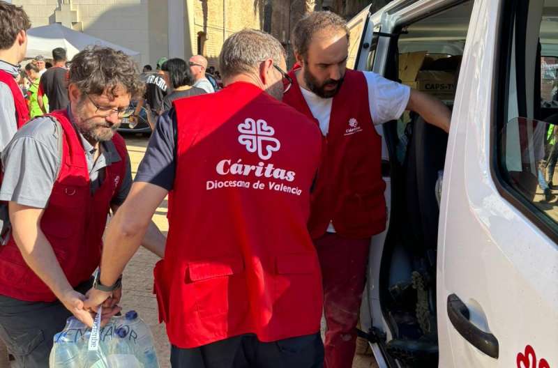 Voluntarios de la entidad en Valencia.  Foto: Valencia Critas
