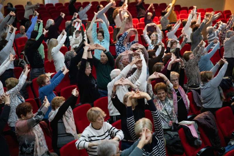 El �xito de las jornadas oblig� a modificar su lugar de celebraci�n y llevarlas a cabo en el Teatro Liceo.  EPDA
