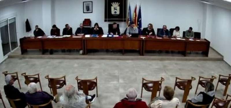 Pleno ordinario municipal en el que el alcalde de Anna, Miguel Mar�n, expres� su desacuerdo con el modelo Puerta a Puerta. EPDA
