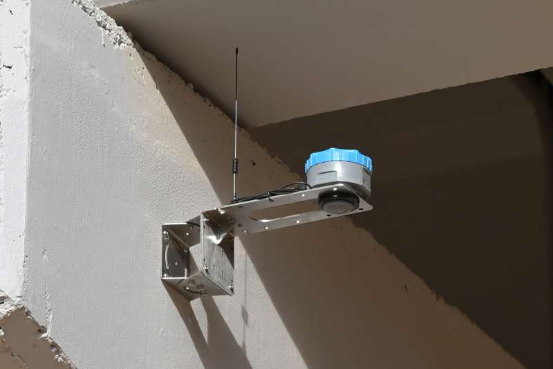 Un dels sensors installats al pont. EPDA