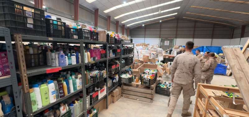 Un magatzen amb productes donats per l?ajuda humanitria quan la dana. EPDA