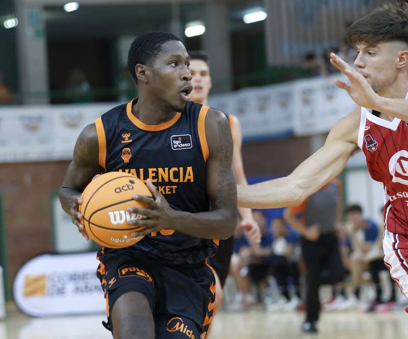 Omari Moore en el amistoso ante Casademont Zaragoza | Miguel ngel Polo | Valencia Basket 