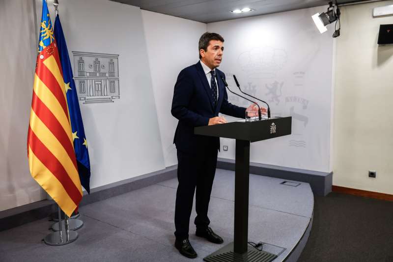 El president de la Generalitat, Carlos Mazn en rueda de prensa tras la reunin mantenida con el presidente del Gobierno, Pedro Snchez. EFEChema Moya
