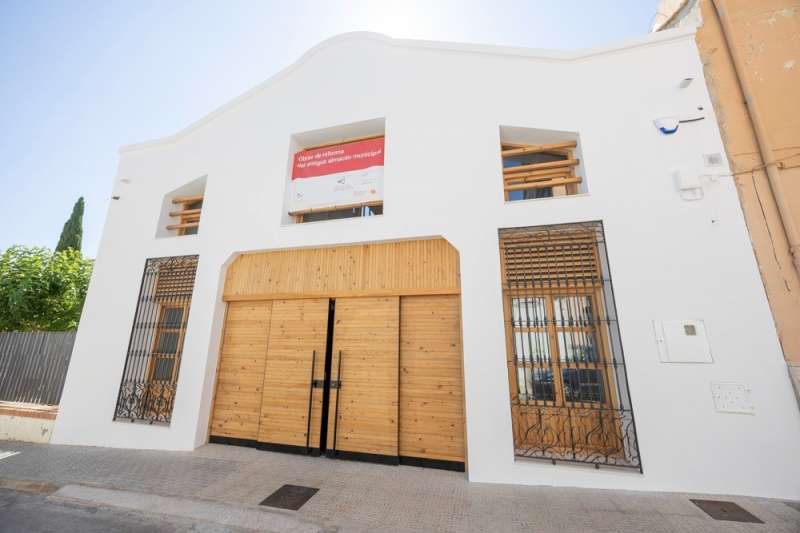 La facana prinicipal de La Nau. EPDA