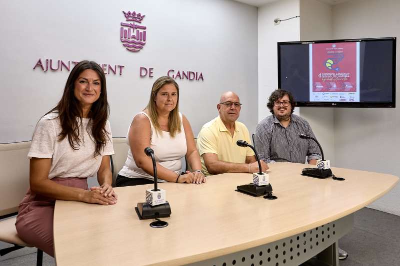 Presentaci de la iniciativa.  Foto: Natxo Francs