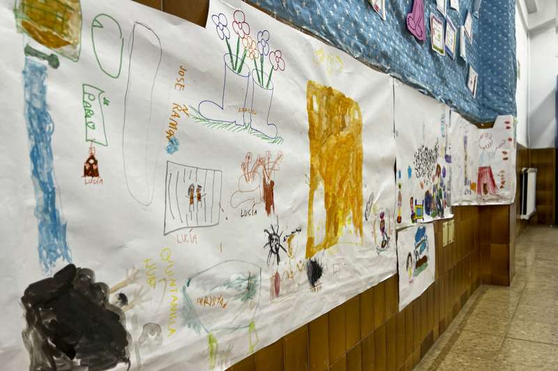  Vista del interior de un aula del colegio Ausias March de Aldaia, este lunes. Ms de 22.000 alumnos de 47 centros educativos situados en catorce municipios de zonas afectadas por la dana en la provincia de Valencia han vuelto este lunes a las aulas. EFERoberto Ruiz Oliva