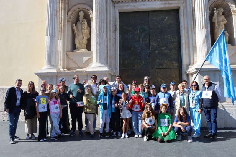 IV Marcha Solidaria del colegio San Miguel Arc�ngel de Burjassot. EPDA