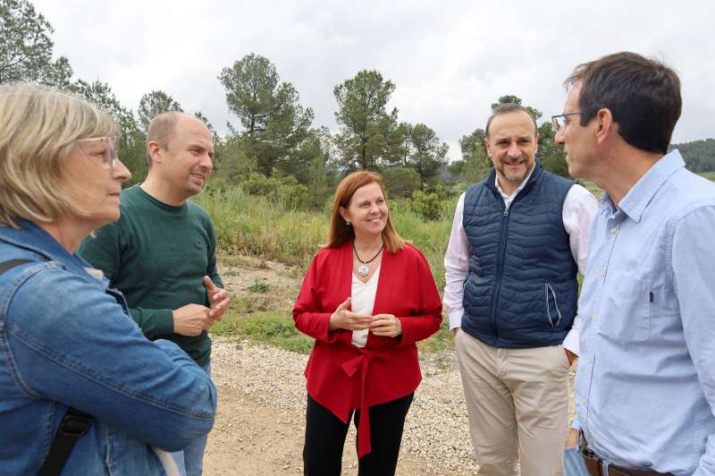 la diputada de Carreteras y vicepresidenta segunda de la institucin provincial, Reme Mazzolari, durante una jornada de trabajo en la Font de la Figuera.  EPDA 