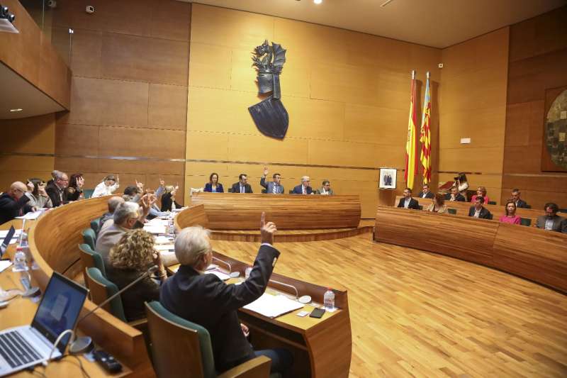 Un momento durante el pleno de noviembre en la Diputació de València./EPDA