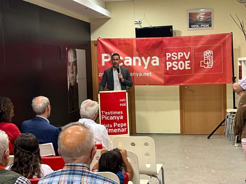 Carlos Fernández Bielsa se dirige a los presentes. EPDA