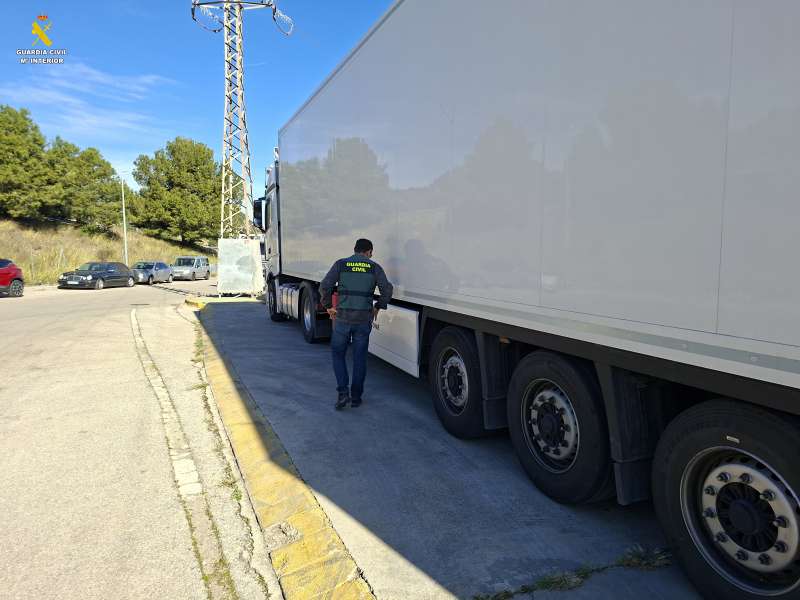 El cami�n pertenec�a a una empresa de Tavernes de Valldigna. EPDA