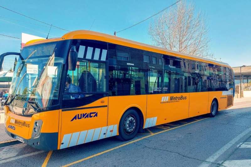 Uno de los autobuses de la nueva lnea. EPDA