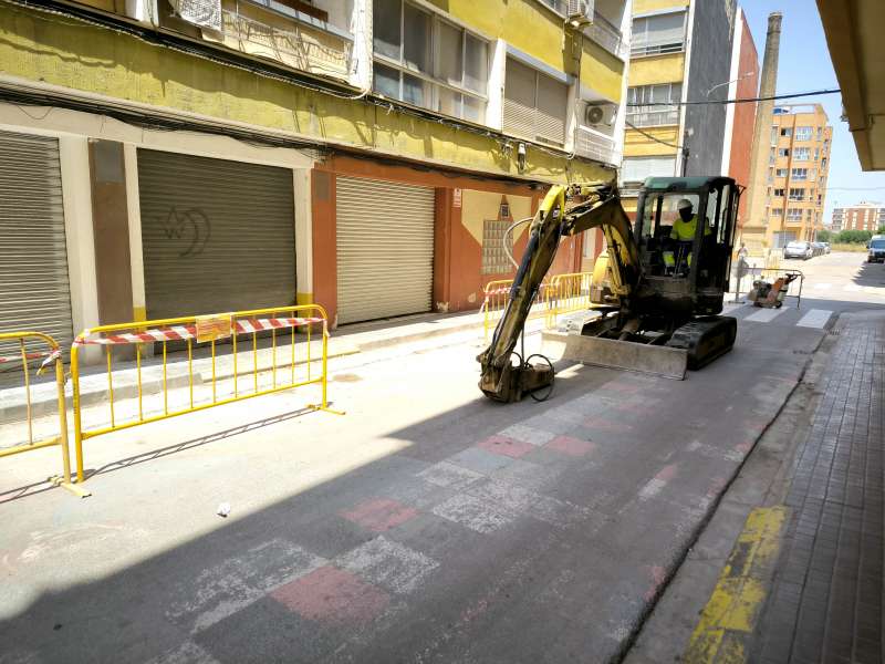Obras en la calle Nuestra Seora del Socorro  Foto: Ayuntamiento de Benetsser