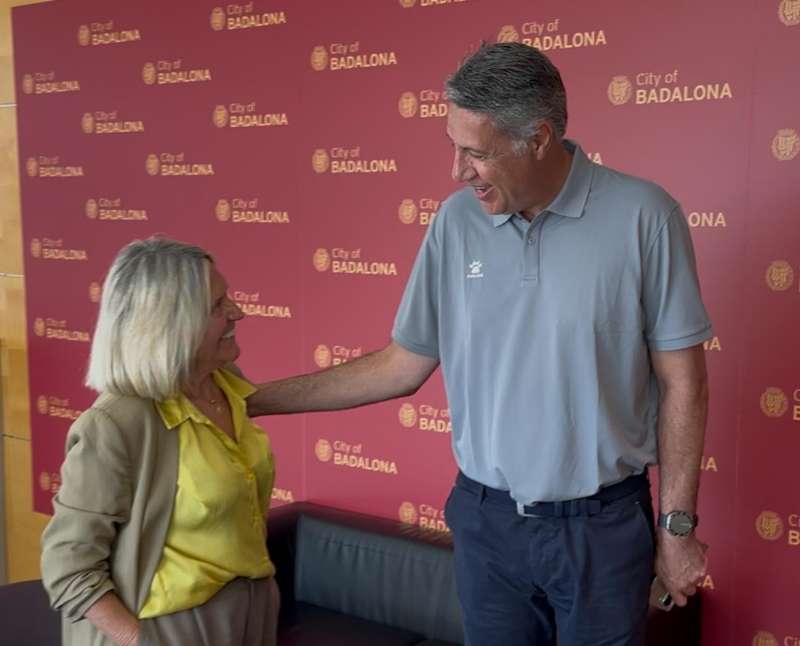 La alcalde de Btera, Elia Verdevo, y el alcalde de Badalona, Xavier Garca Albiol. EPDA