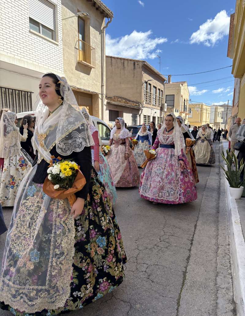  Ofrenda a la Virgen de los Desamparados. EPDA