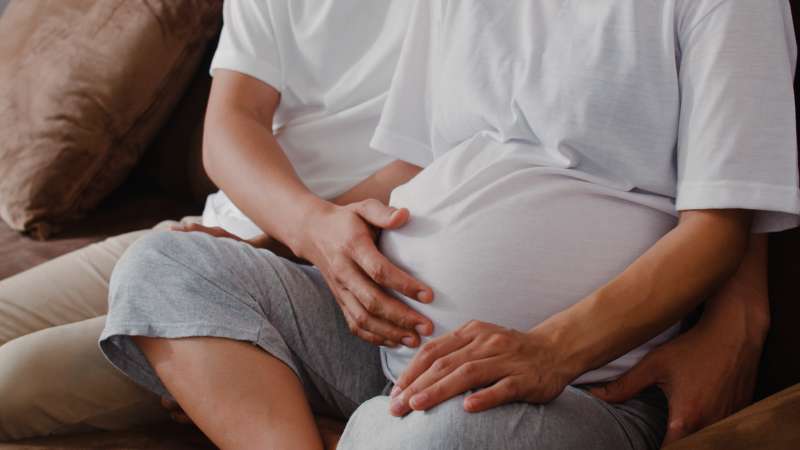 Hospital de Manises permite el acompañamiento de los padres en los partos por cesárea programada./EPDA