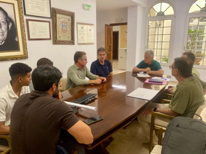 Un instant durant la firma de les obres. EPDA