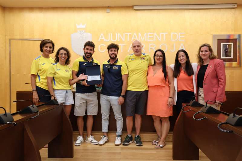 Recepci del Club Sirenas de Catarroja en lAjuntament  Foto: Ajuntament de Catarroja