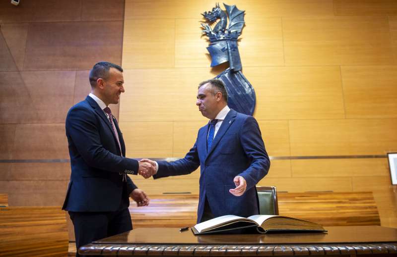 Reuni�n de los presidentes de la Diputaci�n de Granada y de Valencia. EPDA