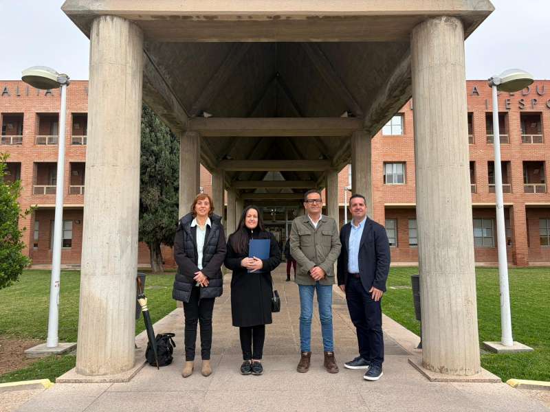 Educaci� estudia la proposta d?autoritzar els cicles formatius dEmerg�ncies i Seguretat al Florida Grup Educatiu.  EPDA