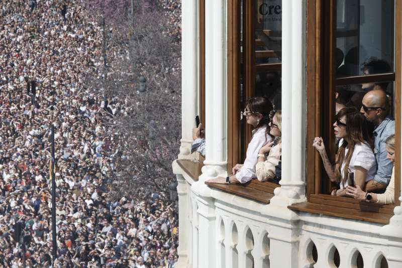 Decimocuarta masclet� de las Fallas 2026 en la plaza del Ayuntamiento de Valencia a cargo de Pirotecnia Valenciana. EFEKai F�rsterling
