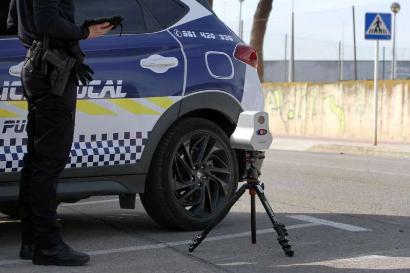 Radares utilizado por la Polic�a Local de Pu�ol.EPDA