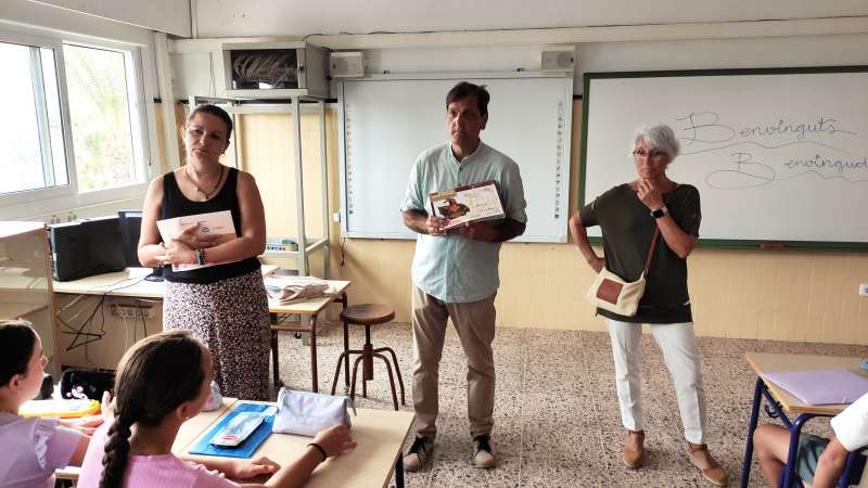 Inici del curs a un centre educatiu dAlzira.EPDA