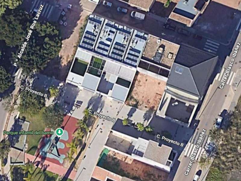 Viakl entre el carrer Blasco Ib��ez i el passeig Alcalde Jos� Ros Lacruz de Foios, actualment denominat carrer Projecte B, que portar� el nom de passeig Guillem Agull� i Salvador.  EPDA