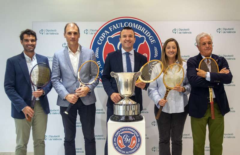 Msica, gastronoma, actividades para nios, un torneo infantil y una exhibicin de tenis en silla de ruedas complementan una Copa que contar con la participacin de tenistas como Pedro Martnez, Albert Ramos o Dusan Lajovic. EPDA
