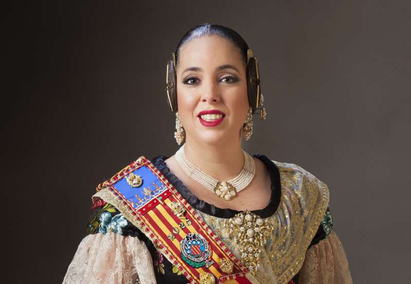 La Fallera Major de la FJFS, Teresa Aparicio. / Foto: Belén Caballero (cedida per la FJFS)
