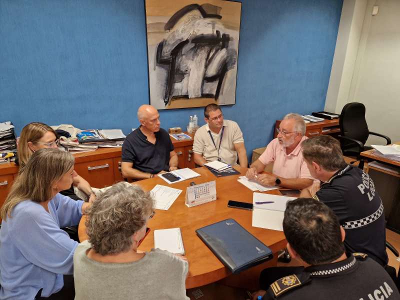 Reunin para la seguridad de la zona Vinival.  EPDA 