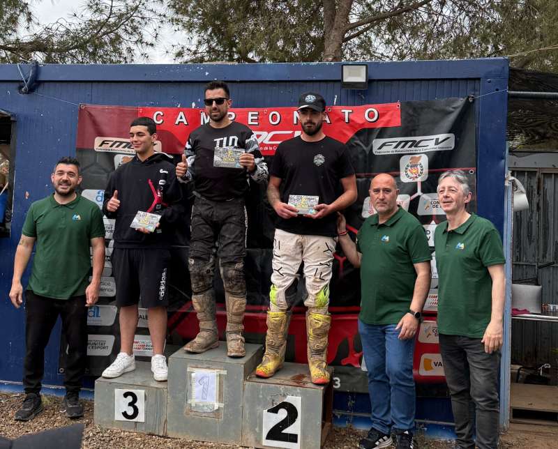 Uno de los podios del VIII Campeonato de Motocross de la Comunitat Valenciana.EPDA