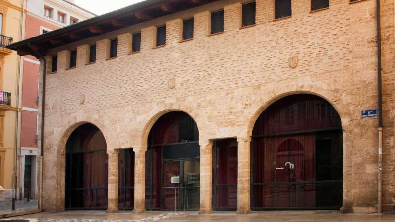 Hist�rico edificio del Almud�n de Valencia.  EPDA