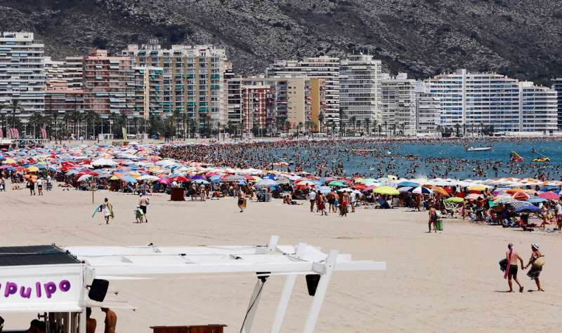 Imagen de archivo de una zona de playa de Cullera. EFEJuan Carlos Crdenas
