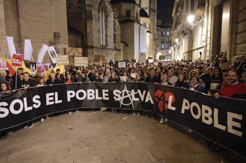 Un mes despus de la dana y veintin das desde la multitudinaria manifestacin que exigi la dimisin del president de la Generalitat, Carlos Mazn, por su gestin de la catstrofe, los mismos organizadores de esa convocatoria han llamado nuevamente a una masiva protesta en la calle en Valencia. EFEKai Forsterling