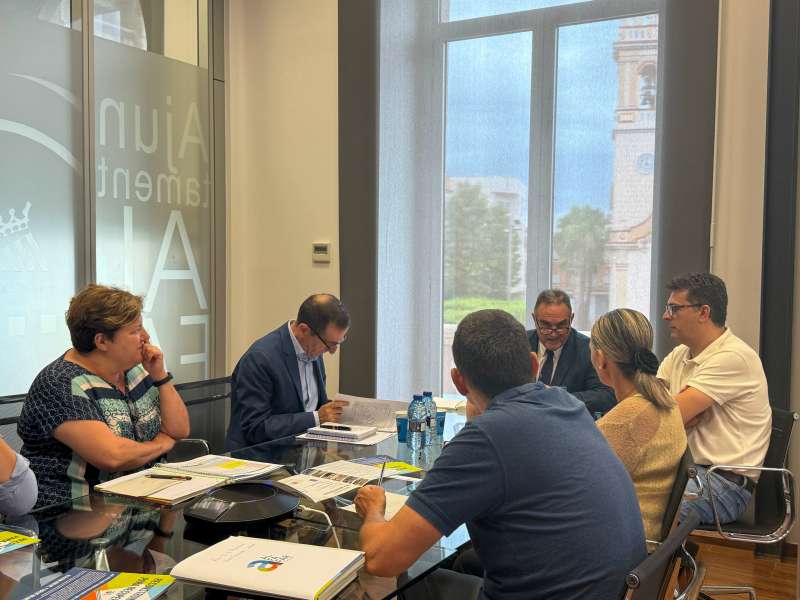 Reunin con el Conseller para la Recuperacin Econmica y Social de la Comunitat Valenciana  Foto: Ayuntamiento de Alfafar 