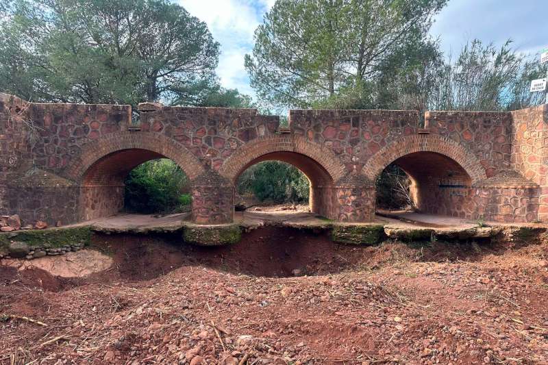 Pont del cam dEscales.  EPDA