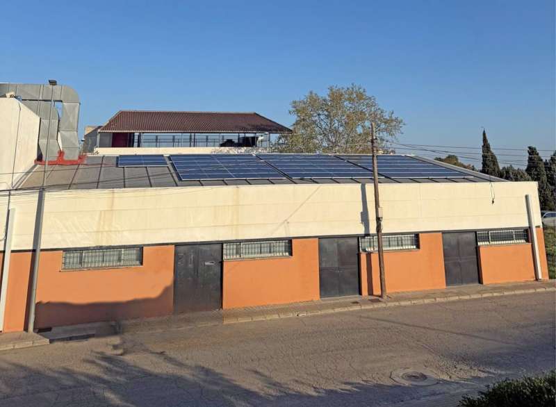 Nueva instalaci�n fotovoltaica en el Centro de los Jubilados de Benaguasil.  EPDA