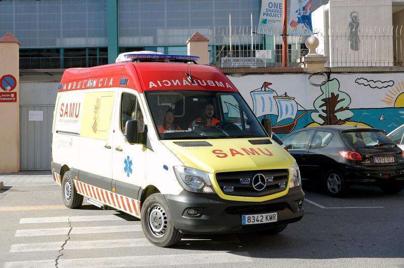 Imagen archivo de una ambulancia. EPDA