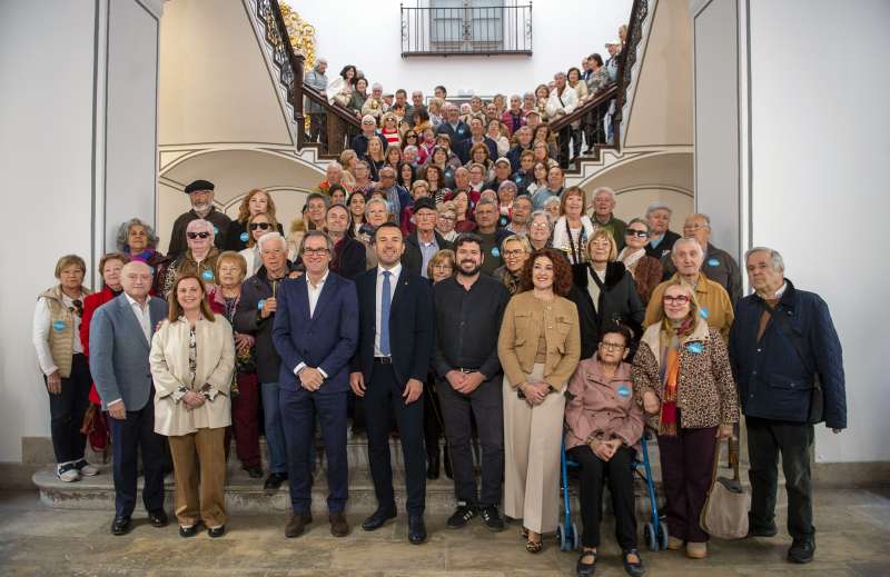 A��? es la dipu San Antonio de Benageber y Ayora. Abulaila