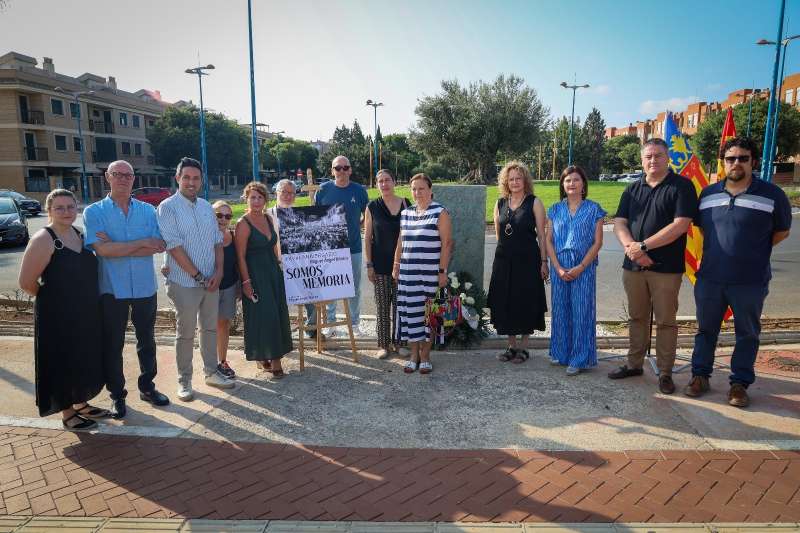 Los participantes en el homenaje. EPDA
