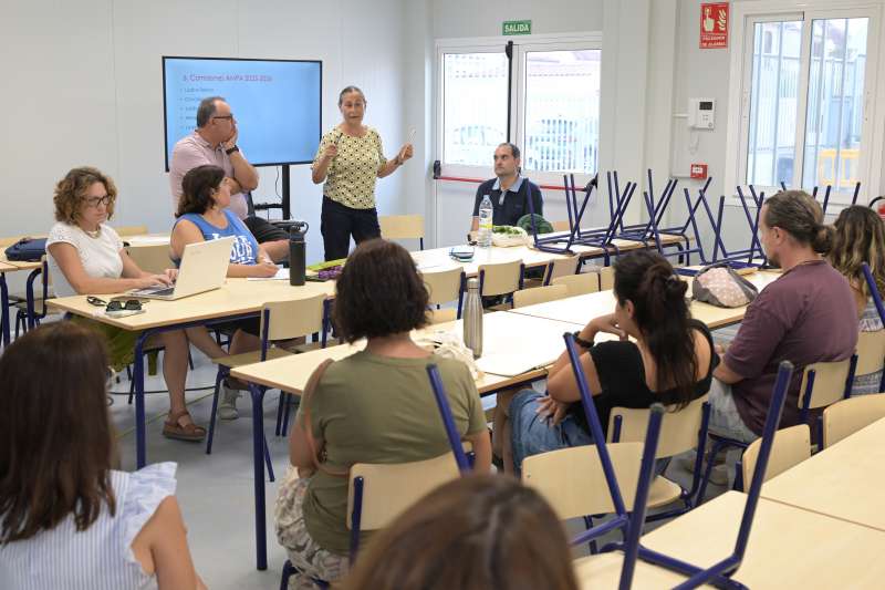 Una reuni amb els centres afectats. EPDA