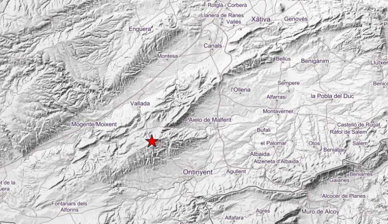 Epicentro del primer, y m�s intenso, terremoto. EPDA