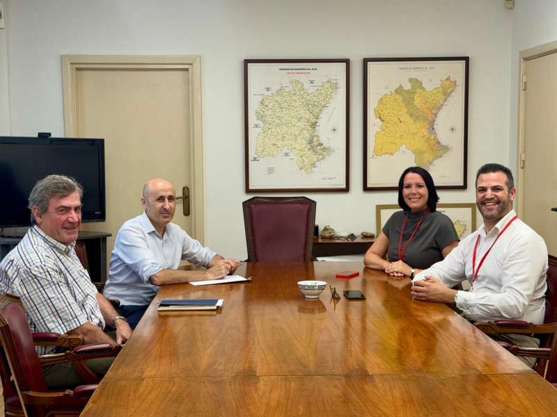 La alcaldesa Amparo Orts se rene con el presidente de la CHJ, Miguel Polo  Foto: Ayuntamiento de Moncada