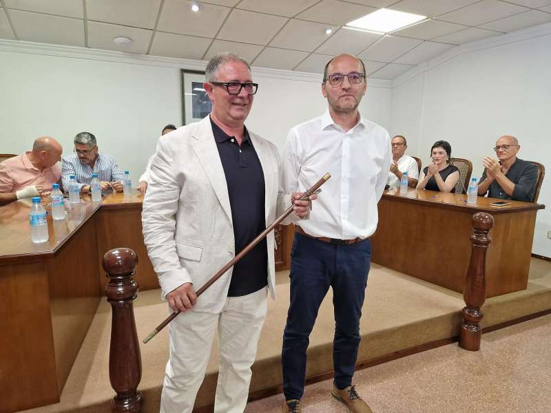 Diversos instantes de la toma de posesin.  Foto: PSOE Llombai