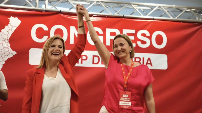 Pilar Bernab junto a Amparo Navarro. EPDA