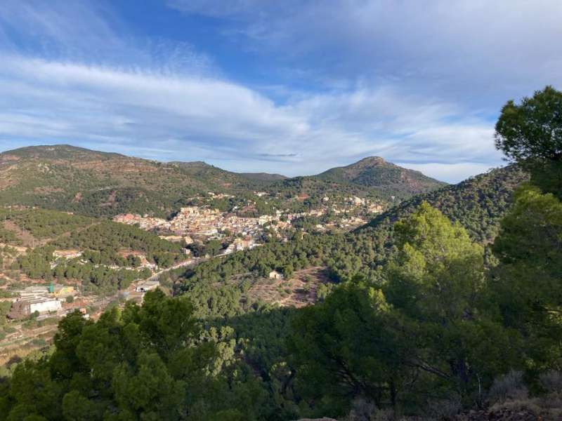 Vista de Serra des de Satarenya. EPDA