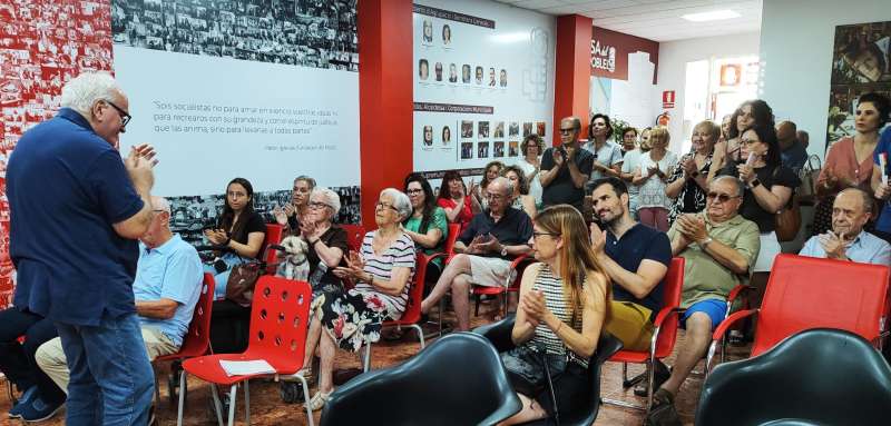 Adolfo Gadea en la asamblea celebrada en Quart de Poblet. EPDA